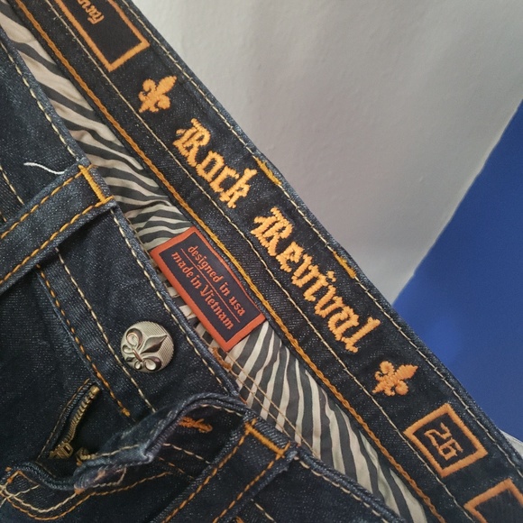 Rock Revival Jeans - Picture 5 of 6